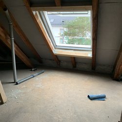 AIS Schlueter Dachdeckerei Dachfenstereinbau Fenster von innen